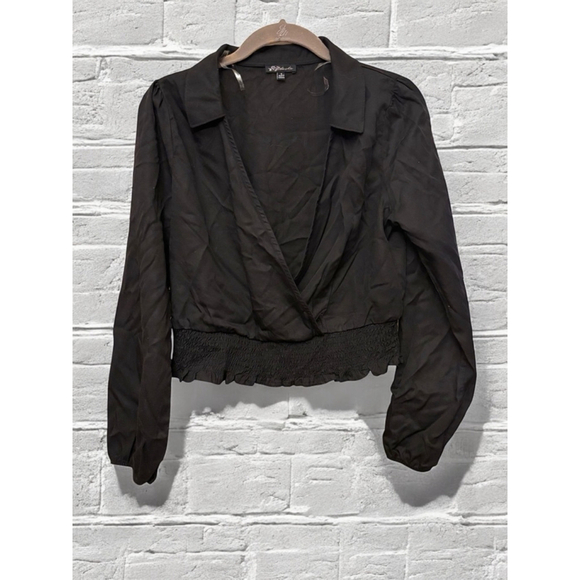 Blāshe Women's Small Black Cropped Smocked Hem Plunging Neck Long Sleeved Top - Picture 1 of 11